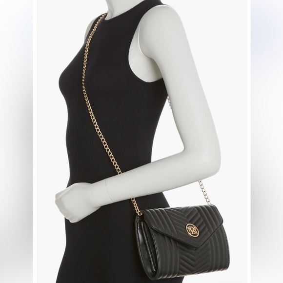 Badgley Mischka Handbags - Badgley Mischka Black and Gold Quilted Crossbody Bag